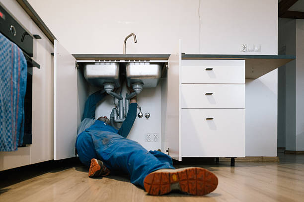 Professional Emergency Plumber technician working in Davidsville, PA